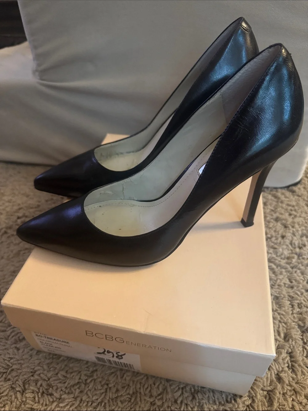 BCBG Black Pointed Toe Patent Leather Pumps, Sz 8